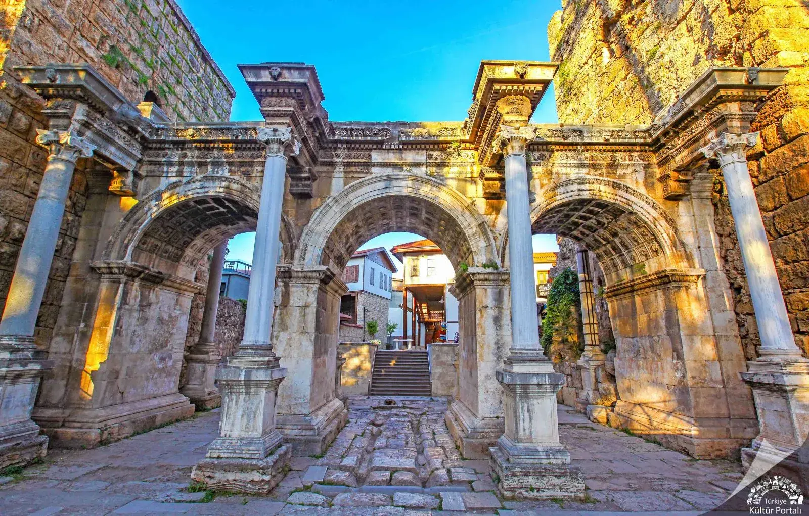 Altstadtrundgang (Kaleici) mit einem Einheimischen