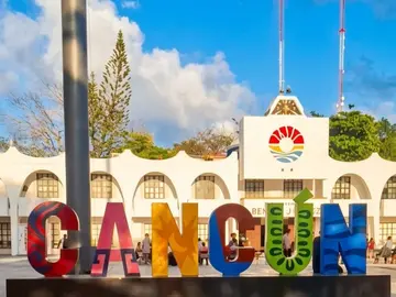 Cancun Time-Travel: From Ancient Maya Temples to Local Flavors