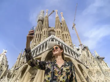 🥇Tour Gratis de Gaudi y La Sagrada Familia