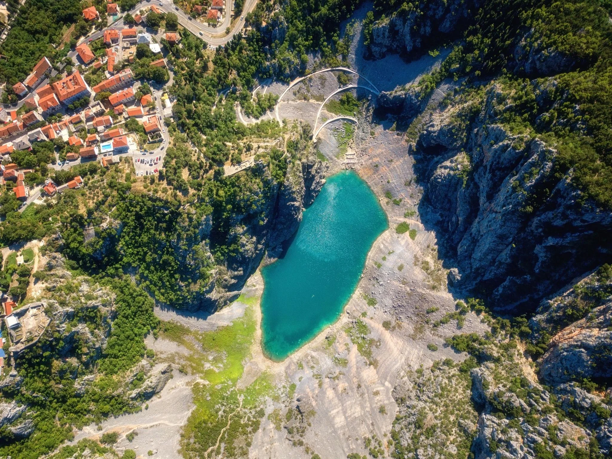 Tour de los Lagos y el Patrimonio de Imotski