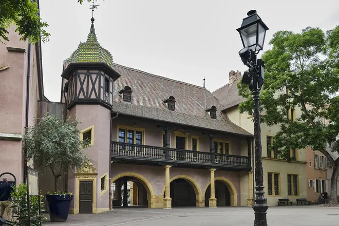 Visita guiada al centro histórico de Colmar, Francia.