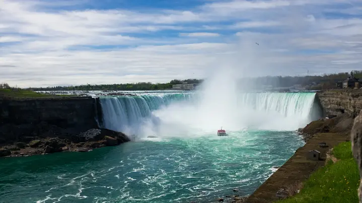 Best of Niagara Falls Walking Tour: Stories, Secrets & Must-See Spots