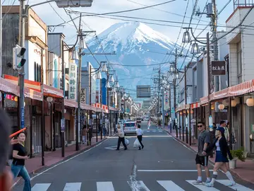 Explore Fujiyoshida: Iconic Mt. Fuji Views, Retro Streets & Ancient Shrines (Free Goodwiil Tour)