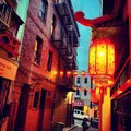 Chinatown e Little Italy: Viaggio dall'Asia all'Europa