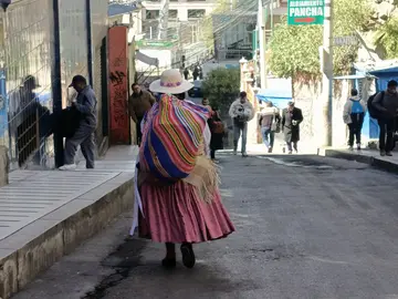 La Paz & El Alto Alltagsleben: Seilbahn und der echte Hexenmarkt