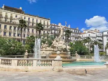 Begeben Sie sich auf ein Abenteuer durch die Marinegeheimnisse von Toulon