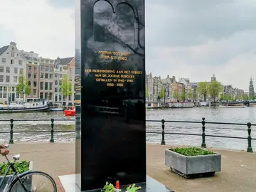 World War Two Tour of the Jewish Quarter of Amsterdam and Anne Frank 