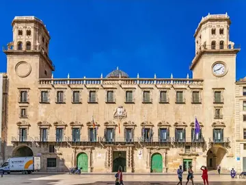 Alicante. City of Light, History and Sea