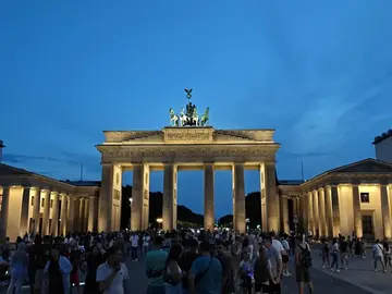 Berlino esplora 'Un viaggio nell'ombra attraverso la storia'