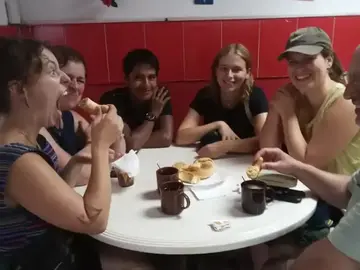 Rundgang mit Carlos: Kultur, Essen und Menschen
