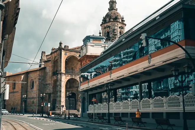Bilbao Old Town & the Basque Country Free Tour with a Local Traveler