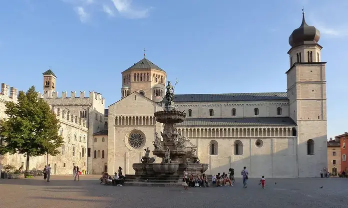 Trento: passeggiata nel centro storico tra storia, leggende e curiosità