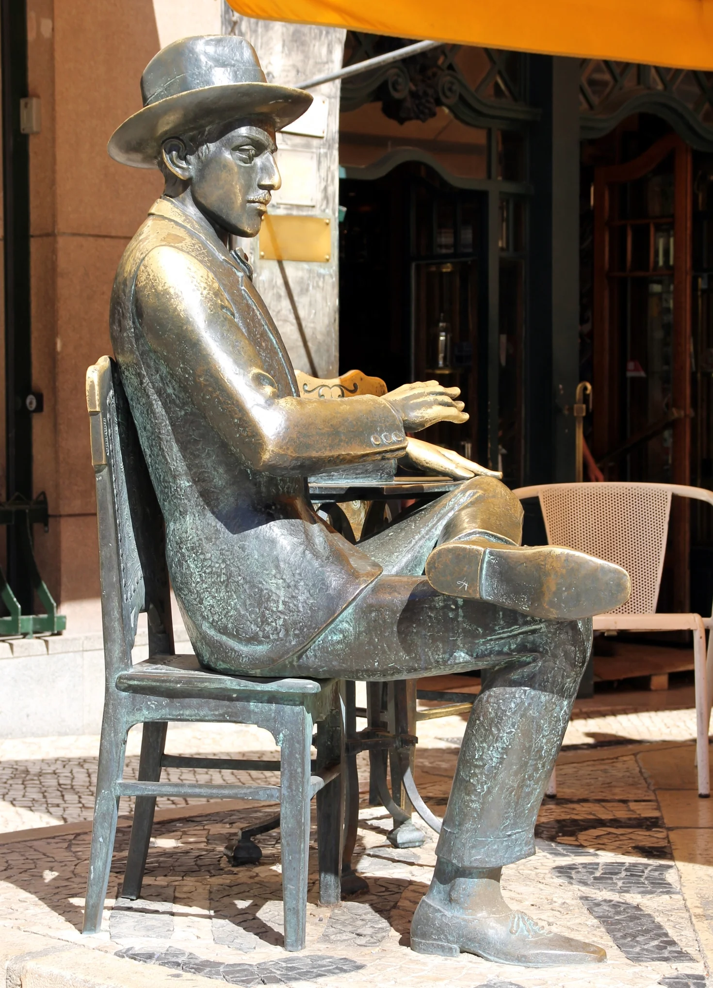 Literarisches Lissabon - durch die Augen der großen Schriftsteller Portugals blicken.