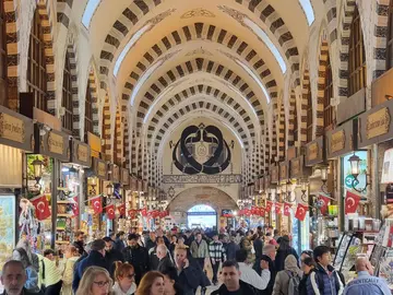 From Grand Bazaar to Egyptian Bazaar: Exploring Istanbul's Historic "Inns"