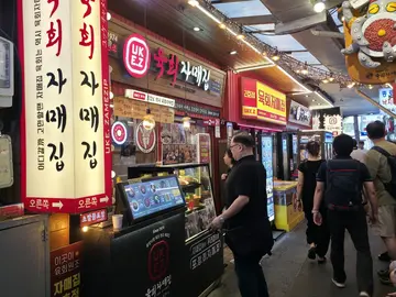 Welcome to Seoul's most authentic culinary adventure!