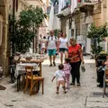 Tour a piedi autentico a Bari: Cultura, Tradizioni e Gemme Nascoste