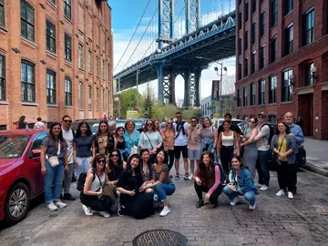 Brooklyn Bridge, Brooklyn Heights + DUMBO-Tour