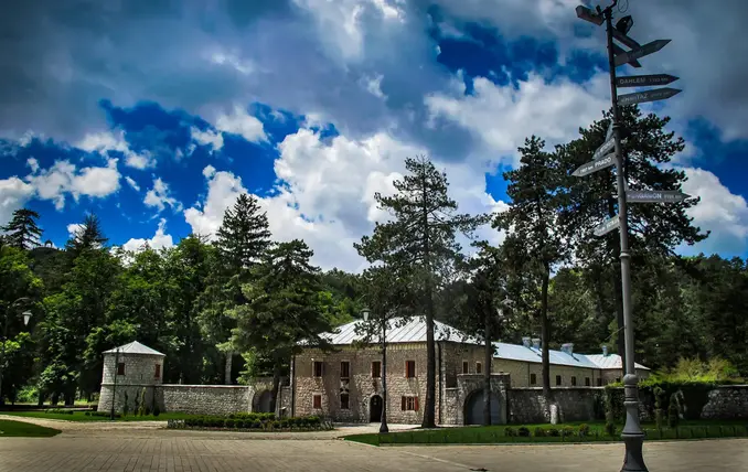 Free walking tour / Cetinje: The Royal Heart of Montenegro