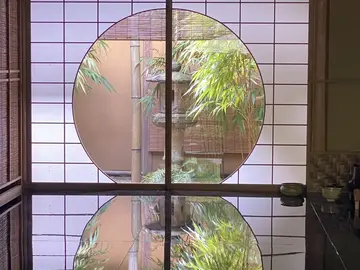Kamakura im Herbst: Tempel, Gärten und traditioneller Tee