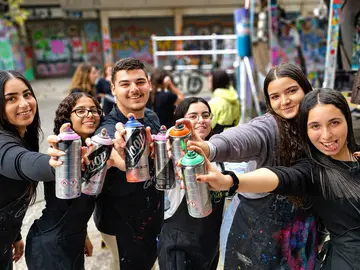 Free walking tour: Street Art a Barcellona, ​​nel quartiere di Poblenou: dalle fabbriche al distretto creativo (22@) 