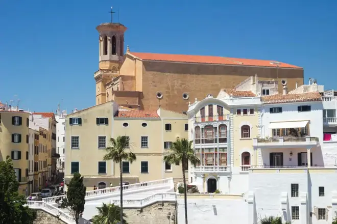 Tour storico gratuito nel centro di Mahón