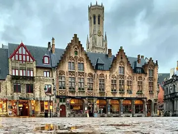 🏅Brujas Auténtica con Guía Local 🌟, Su Encantadora Historia + Chocolate 🍫