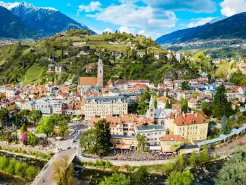 Meran Belle Époque, das goldene Zeitalter des Kurortes, und Sissi in Meran, der Aufenthalt einer unruhigen Kaiserin.