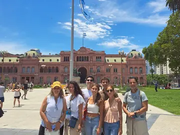 Tra cupole e viali: alla scoperta del cuore di Buenos Aires
