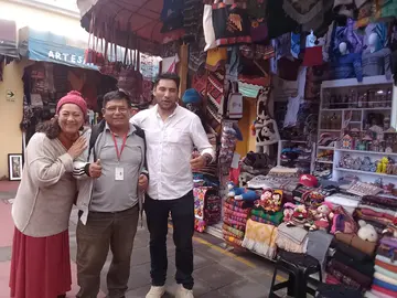 Kostenlose Food-Tour: Plaza de Armas, Markt und Chinatown. Maximal 8 Personen. 