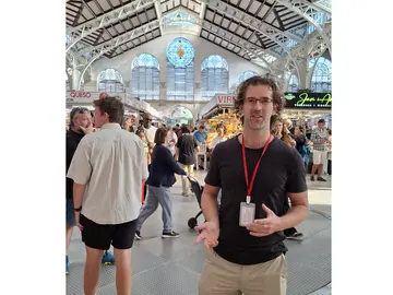 Slow-Paced Tour with an Independent Guide: More Stops, More Stories & Lots of Food Tips