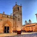 ¡El Mejor y Más Completo Free Tour por Cáceres + Degustación! 🏰⛪️