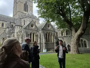 Guía Local de Dublín: Tour de Historia y Cultura