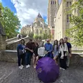 🏅Brujas Auténtica con Guía Local, su Encantadora Histoiria 🤩 + Chocolate 🍫