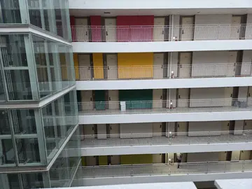 Seoul’s Transformation: K-Drama Landmarks & Traditional Market Walk