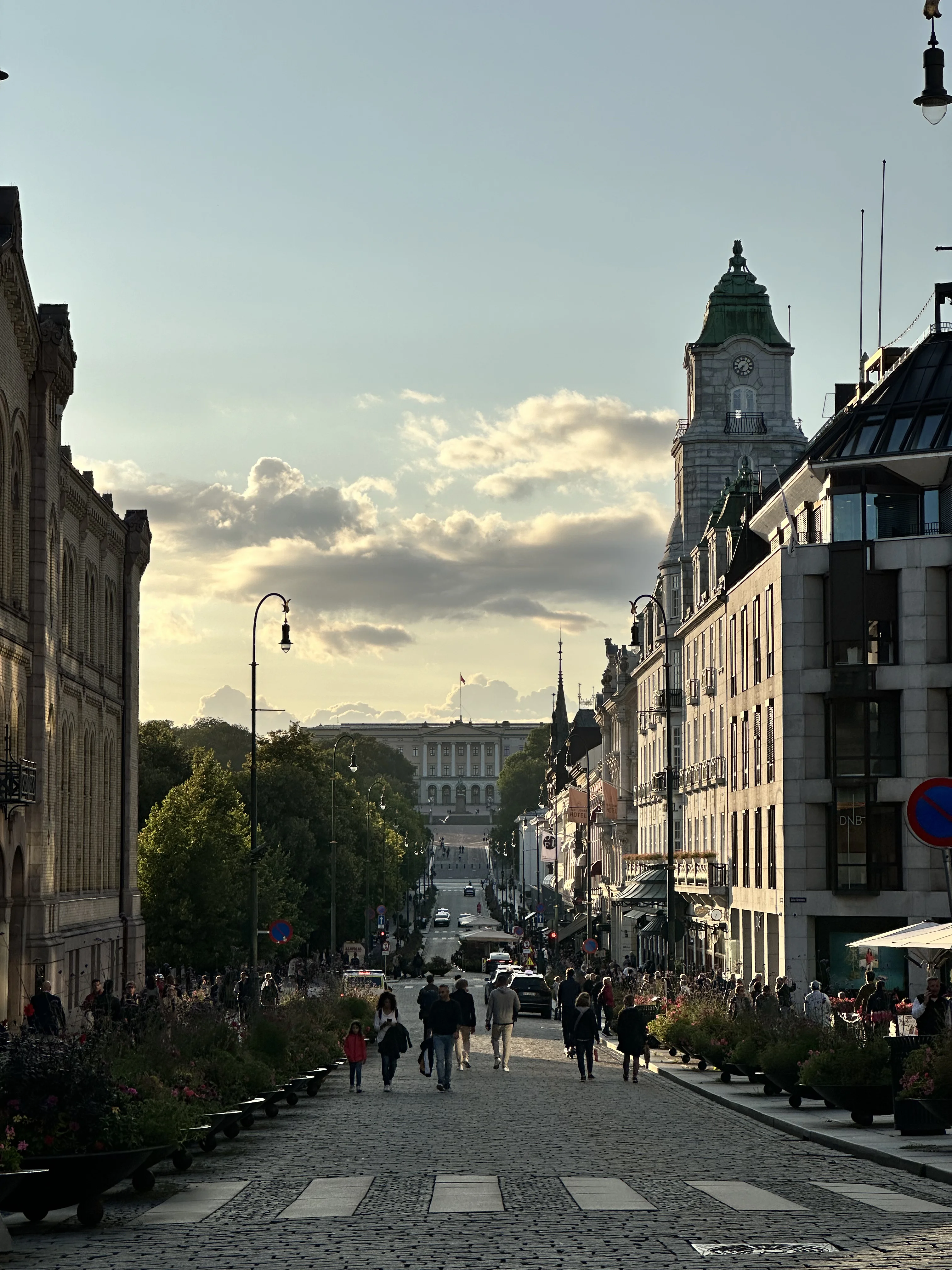 Tour por el centro de Oslo: historia viva, cultura local y mentalidad noruega