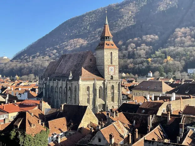 Free Tour in French - Discover Brașov with a local guide and artist.