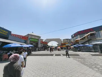 Free walking tour al bazar di Osh con un ragazzo del posto