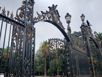 General San Martín Park: Nature with History. Walking Tour