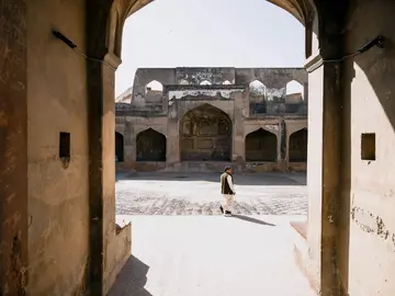 Walking Tour of Gurgaon: From Village Roots to Millennium City