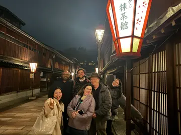 Kanazawa: Tour notturno a piedi tra i quartieri dei samurai e delle geishe