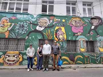 Tra Murales e Sapori: Quito Moderno a Piedi