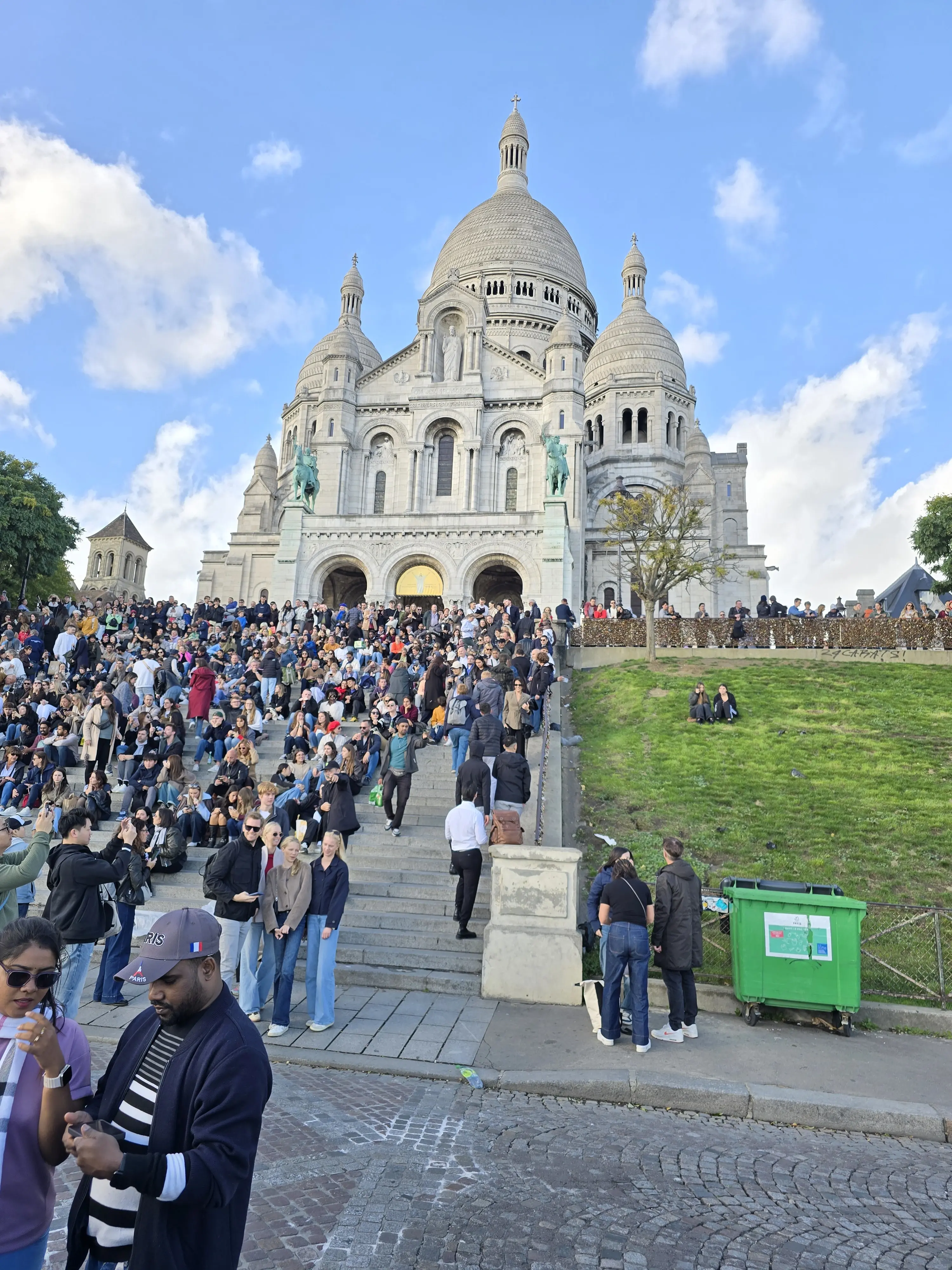 Montmartre, tra segreti e misteri un viaggio nel tempo nel quartiere degli artisti