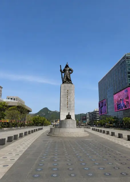 Seúl completo: de Gwanghwamun a Insadong