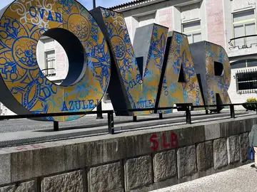 Ovar Esencial: Azulejos, Tradición y Dulces entre Río y Mar.
