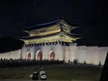 📸 Snapshots in Hanbok 🎎 Your Photoshoot at Gyeongbokgung Palace! 📸 