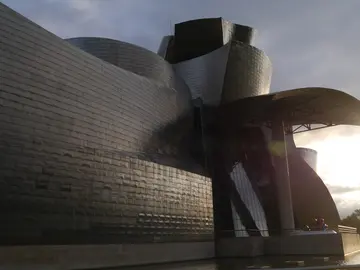 Guggenheim and the beauty of modern Bilbao 