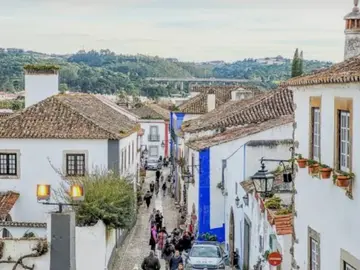 Visita guiada gratuita a pie por Óbidos con degustación incluida. 