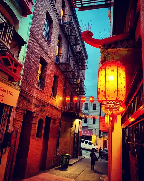 Chinatown & Little Italy: Travel from Asia to Europe