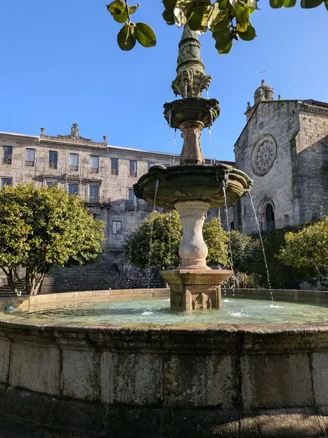 Historia y piedra: explorando el casco histórico medieval de Pontevedra