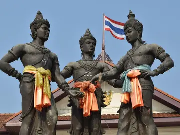 History & Cultural Heritage free waking tour of Chiang Mai city, the paradise of the north of Tha...